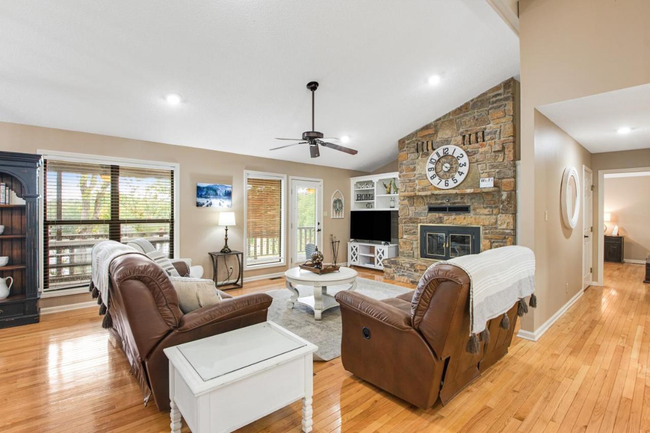 The Silverwood Lake Hamilton Экстерьер фото