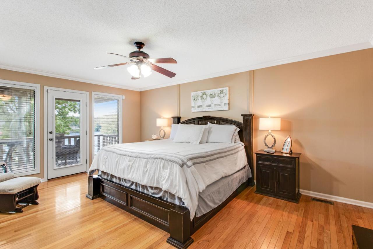 The Silverwood Lake Hamilton Экстерьер фото