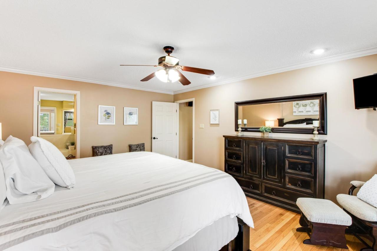 The Silverwood Lake Hamilton Экстерьер фото