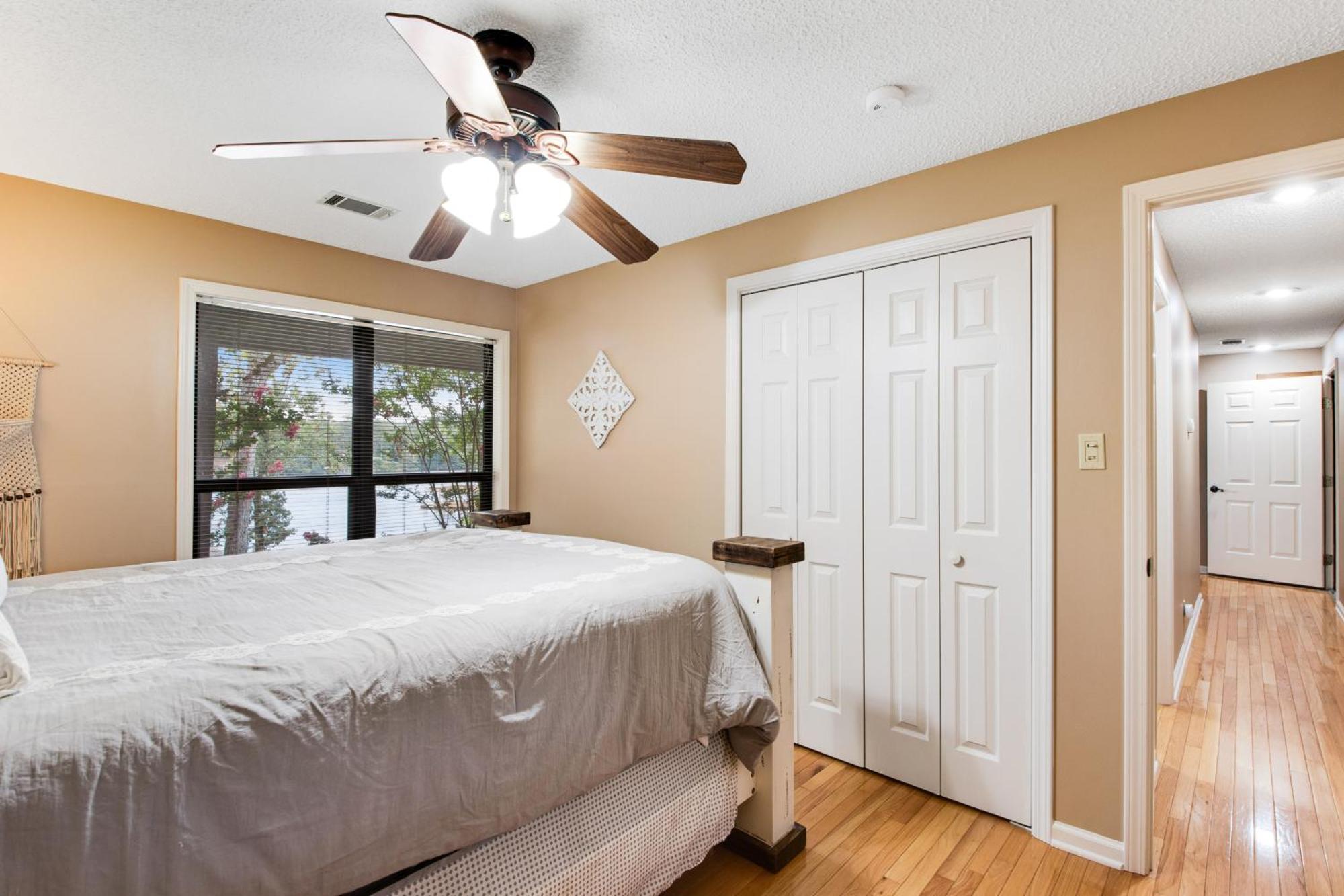 The Silverwood Lake Hamilton Экстерьер фото