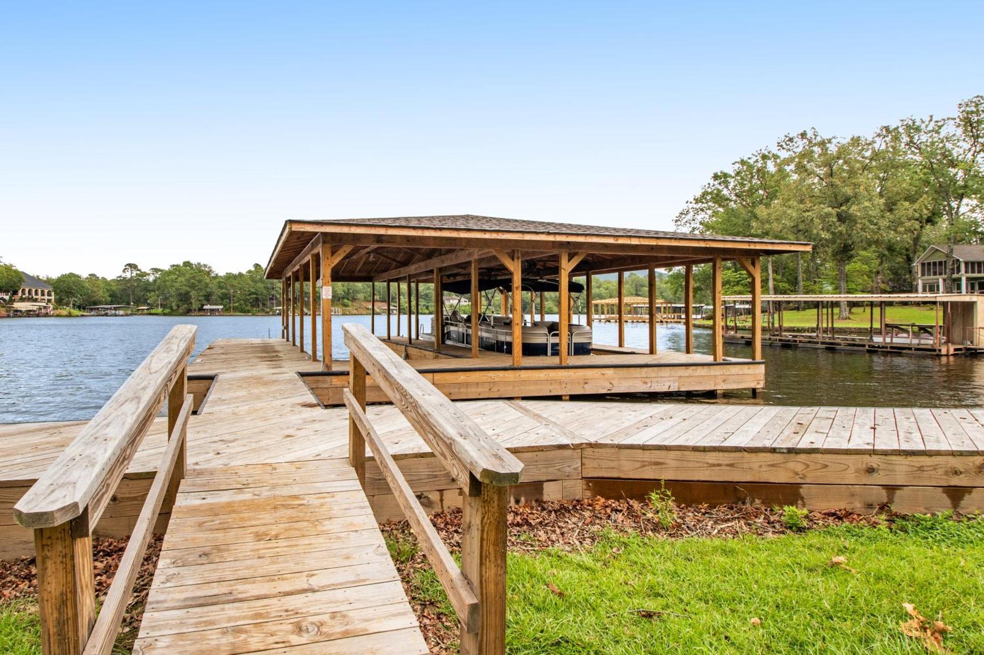 The Silverwood Lake Hamilton Экстерьер фото